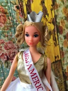 1973 Quick Curl Miss America Barbie / www.modbarbies.com