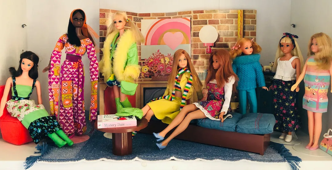 (L to R) 1972 Busy Steffie, 1973 Live Action Christie, 1969 Talking P.J., 1974 European Standard Barbie, 1974 Yellowstone Kelley, 1971 Living Skipper, 1971 Sun Set Malibu Skipper and 1975 Growing Up Skipper (all from my personal collection)
