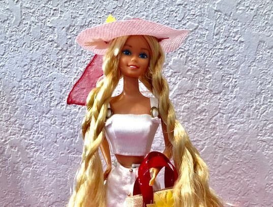 Vintage 1964 Brunette Bubble Cut Barbie doll Mattel Velvet and Fur